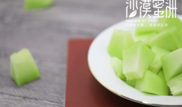 网红冰淇淋蜜瓜冰着吃,夏日清凉新体验